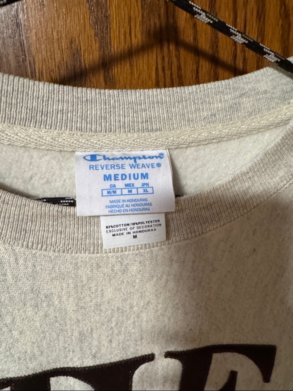 Champion Cream Crewneck Sweatshirt with Black THE MET Logo - Picture 2 of 4
